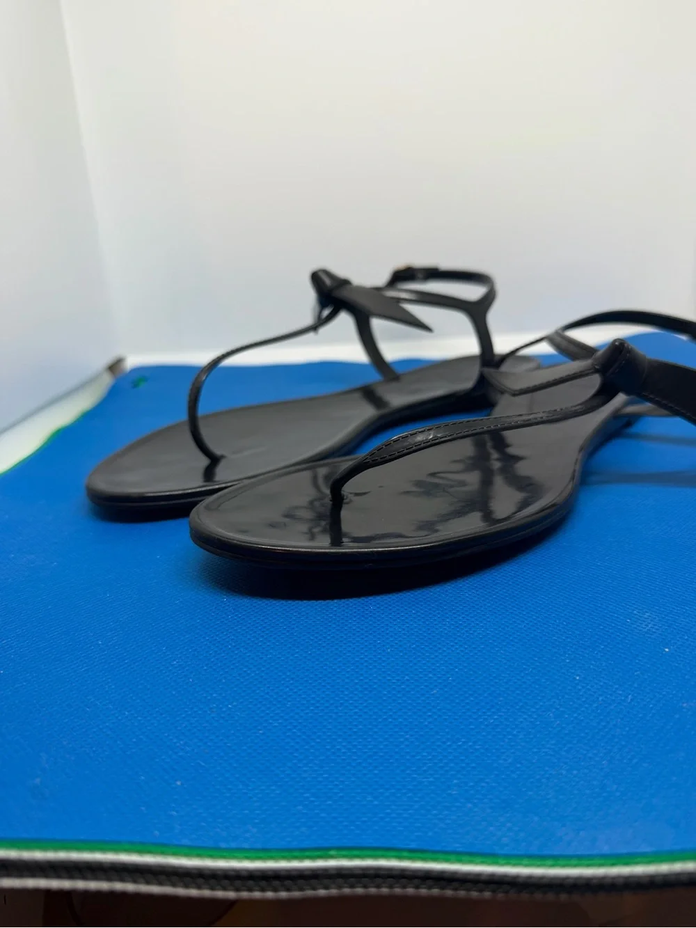 Alexandre Birman Black Bow Toe-Post Sandals